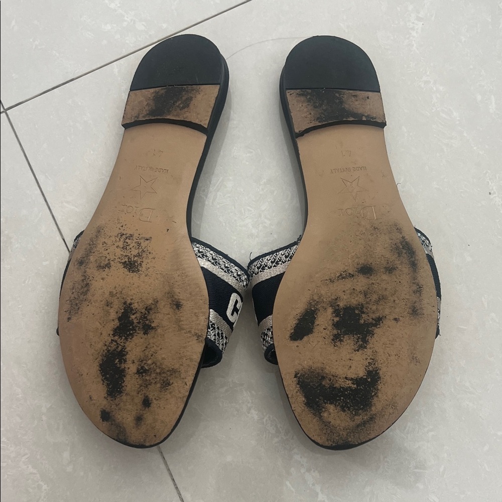 Dior Black and Cream Slide Sandals - Picture 4 of 4